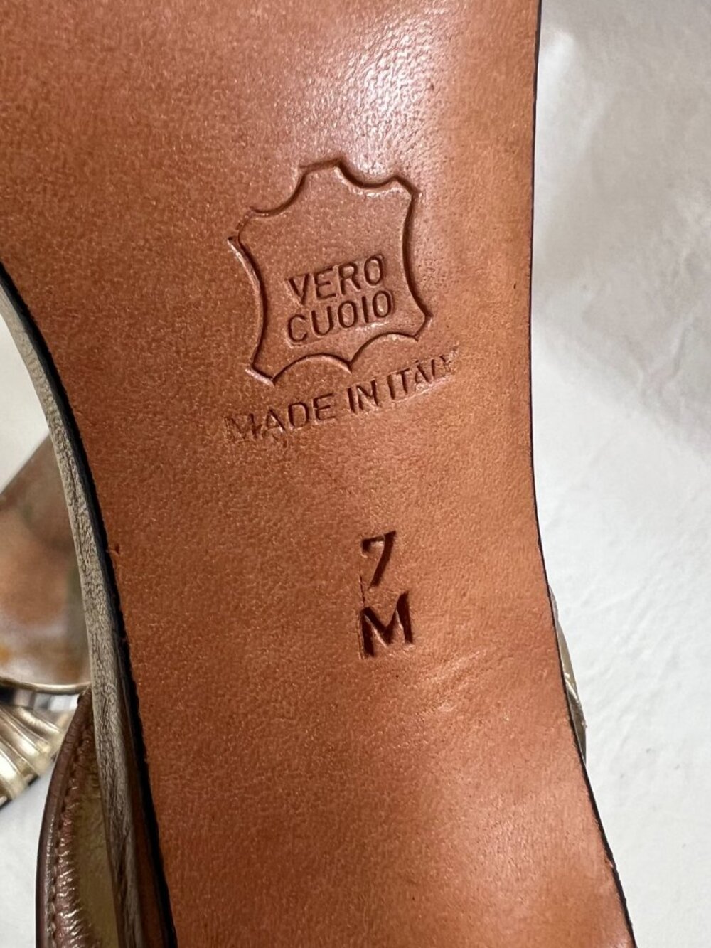 Vintage 70s Givenchy high heel sandals gold leather mirror size 7 slingback - Picture 13 of 13